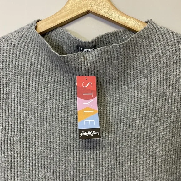 NWT Summer and Rose Knit Sweater - Picture 2 of 9